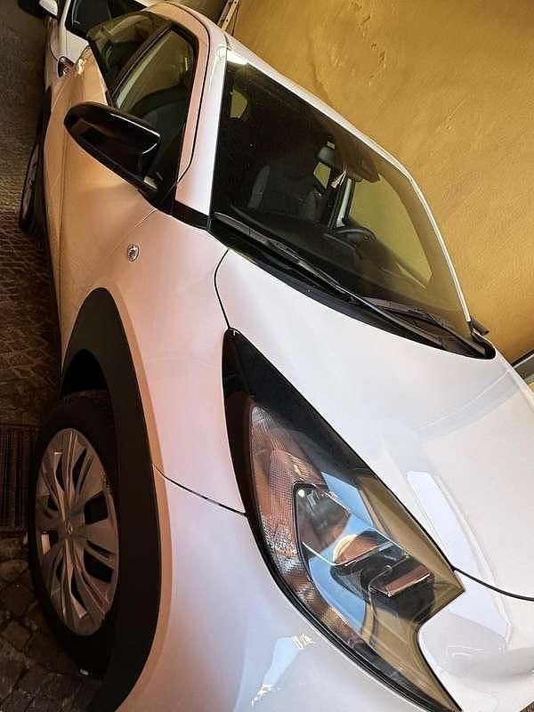 Usata Toyota Aygo X Edition 72 CV (52 kW) 2025 Nero SUV