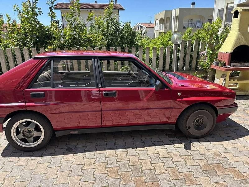 Usata Lancia Delta 181 CV (133 kW) 1988 Utilitaria