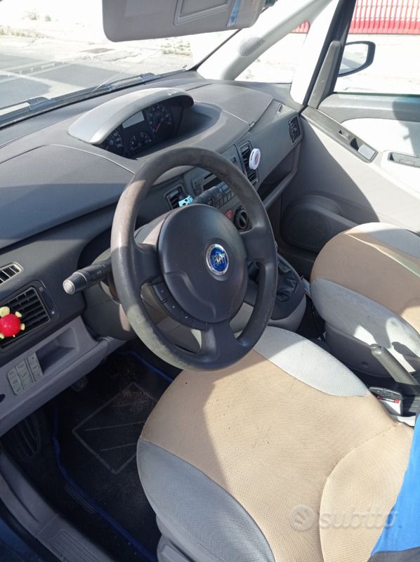 Usata Fiat Idea 2005 Blu Monovolume