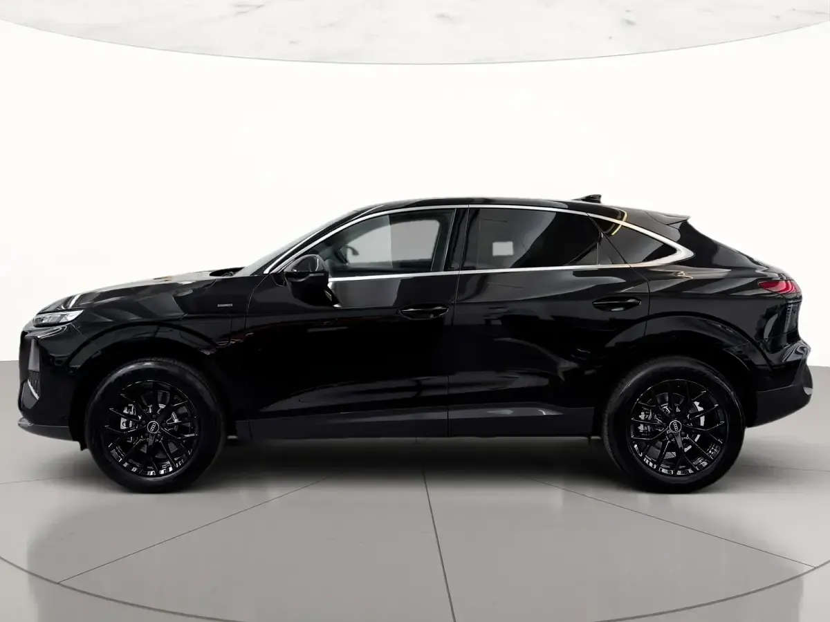 Nuova Audi Q3 Sportback Advanced Plus 272 CV (200 kW) 2026 Nero mito metallizzato SUV