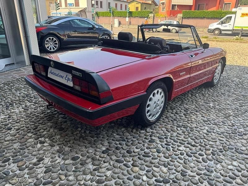 Usata Alfa Romeo Spider Quadrifoglio Verde 125 CV (91 kW) 1989 Rosso Cabrio