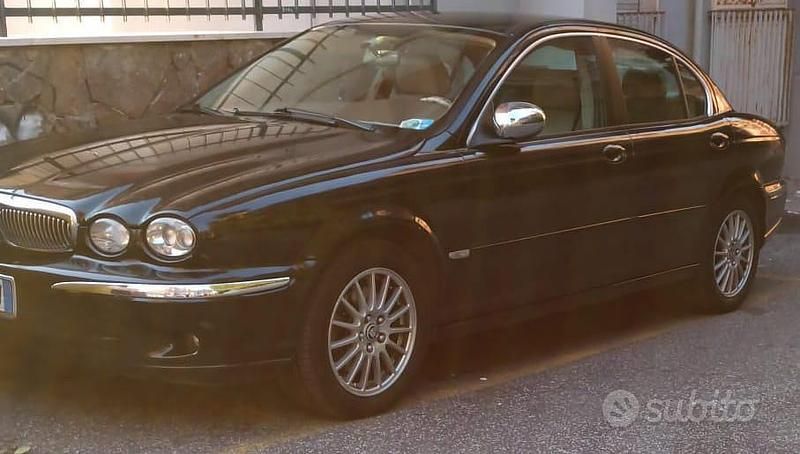 Usata Jaguar X-type 155 CV (114 kW) 2006 Nero Berlina