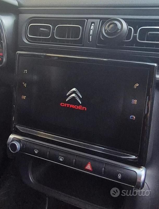 Usata Citroën C3 PureTech 99 CV (72 kW) 2017 Marrone Berlina