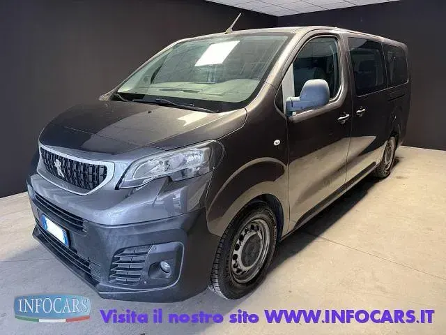 Usata Peugeot Expert 150 CV (110 kW) 2019 Grigio scuro metallizzato Furgone