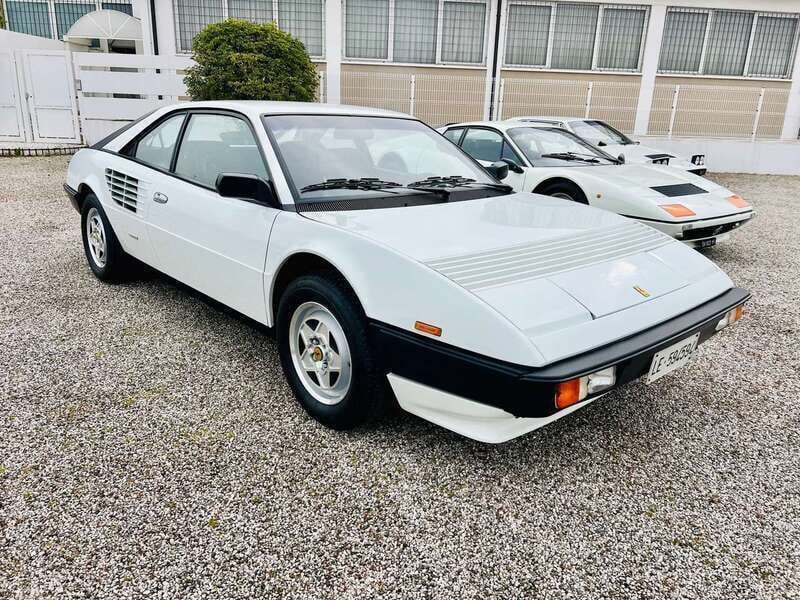 Usata Ferrari Mondial 215 CV (158 kW) 1984 Other Berlina