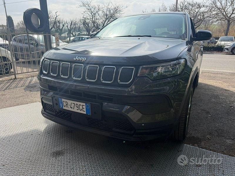 Usata Jeep Compass Longitude 131 CV (96 kW) 2023 Grigio SUV