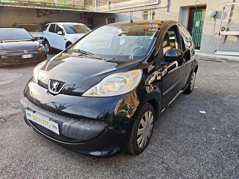 Nero Usata 2008 Peugeot 107 Due volumi | 3000 € (Buon prezzo) - Immagine 1/3