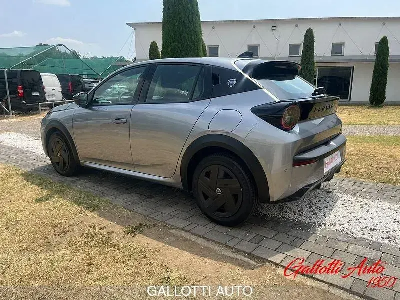 Nuova Lancia Ypsilon 110 CV (80 kW) 2025 Grigio Utilitaria