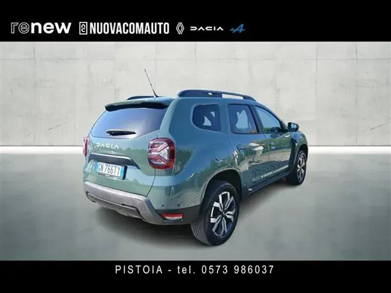 Usata Dacia Duster Prestige 101 CV (74 kW) 2023 Verde pastello SUV