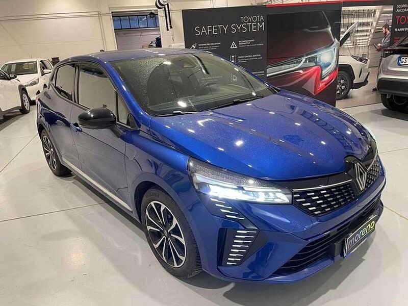 Usata Renault Clio V Techno 91 CV (66 kW) 2024 Blu/azzurro Utilitaria