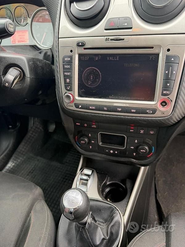 Usata Alfa Romeo MiTo 105 CV (77 kW) 2010 Rosso Utilitaria