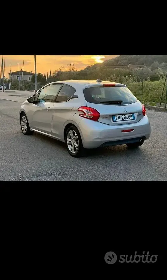 Usata Peugeot 208 GTi 120 CV (88 kW) 2013 Grigio Utilitaria