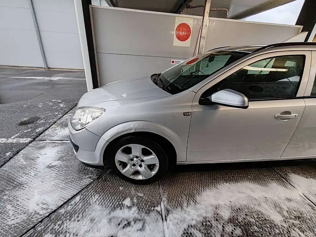 Gebraucht Opel Astra Cosmo 101 PS (74 kW) 2006 Silber Kombi