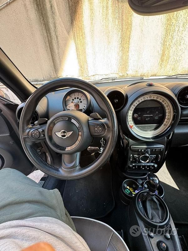 Usata Mini Cooper SD Countryman Business 142 CV (104 kW) 2014 Marrone SUV