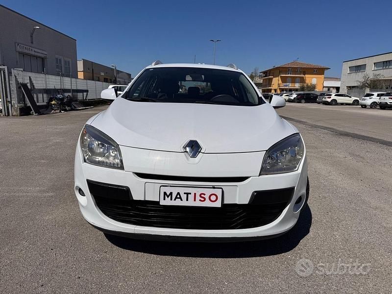 Usata Renault Mégane GrandTour 150 CV (110 kW) 2011 Bianco Station wagon