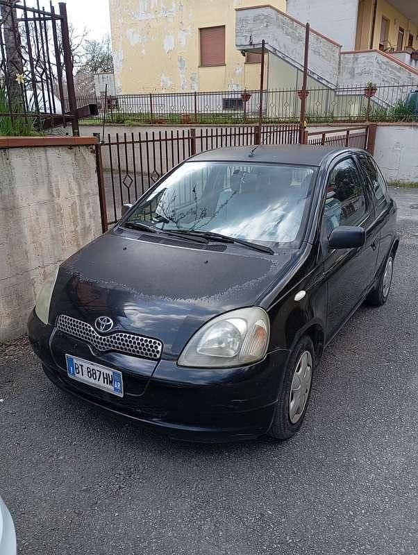 Usata Toyota Yaris 68 CV (50 kW) 2001 Berlina