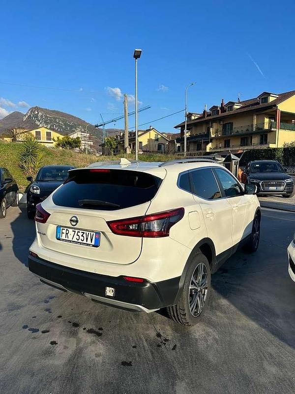 Usata Nissan Qashqai N-Connecta 110 CV (80 kW) 2018 Bianco SUV