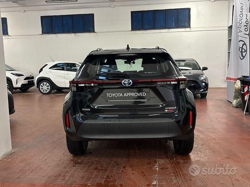 Usata Toyota Yaris Cross Active 116 CV (85 kW) 2023 Nero SUV