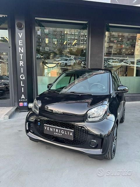 Usata 2021 Smart ForTwo Coupé Utilitaria | 12.900 € - Immagine 1/4