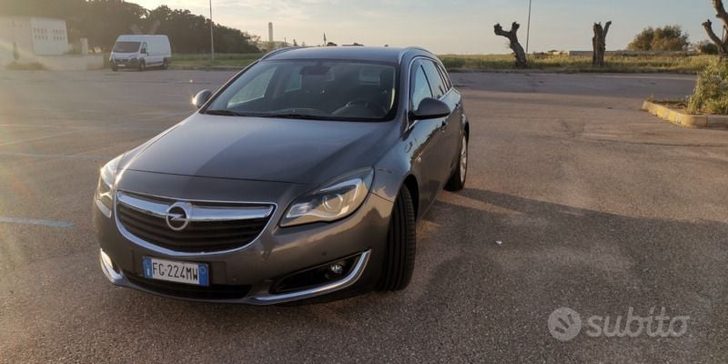 Usata Opel Insignia Sport 170 CV (125 kW) 2016 Grigio Station wagon