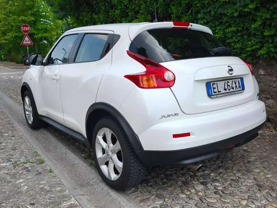 Usata Nissan Juke Acenta 110 CV (80 kW) 2012 Bianco SUV