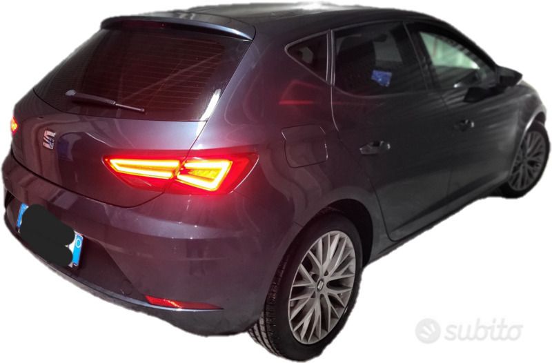 Blu Usata 2020 Seat Leon Tre volumi | 14.500 € (Buon prezzo) - Immagine 1/4