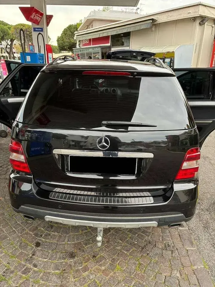 Usata Mercedes ML280 190 CV (139 kW) 2006 Nero SUV