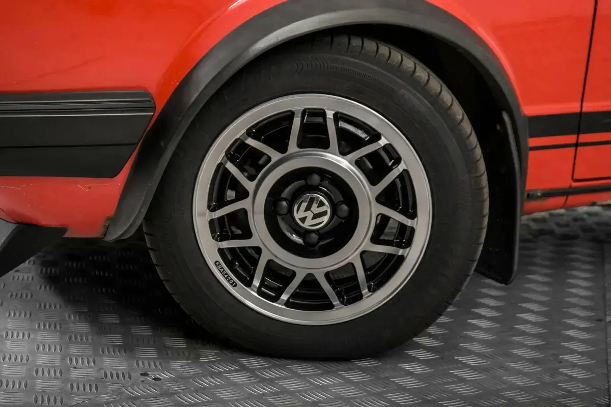 Usata VW Golf II 69 CV (50 kW) 1983 Rosso Utilitaria