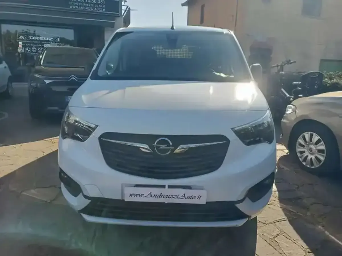 Usata Opel Combo 102 CV (75 kW) 2022 Bianco Monovolume
