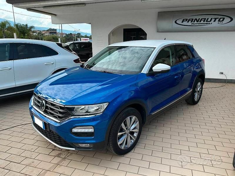 Usata VW T-Roc Style 115 CV (84 kW) 2019 Blu SUV