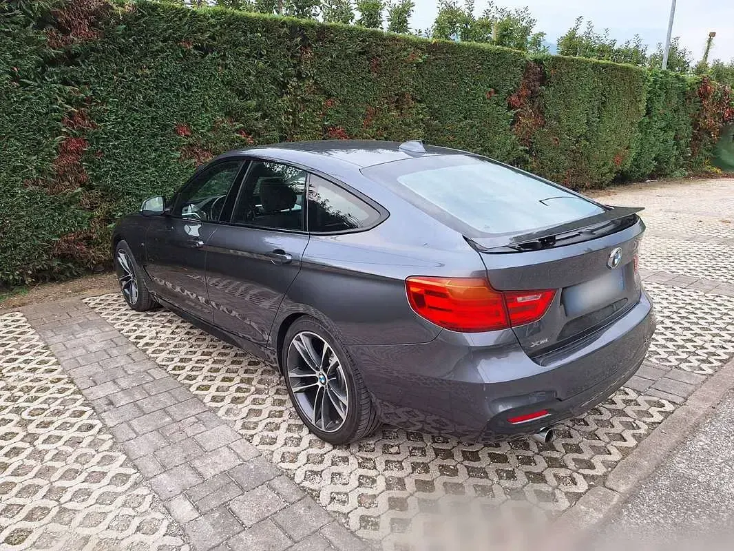 Usata BMW 320 M Sport 184 CV (135 kW) 2015 Argento Berlina