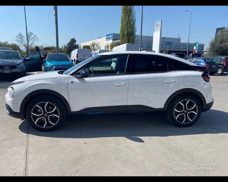 Usata Citroën e-C4 Shine 56 kW (77 CV) 2023 Bianco Berlina