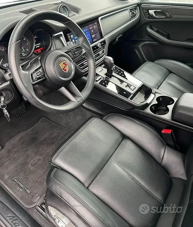 Usata Porsche Macan Sport 265 CV (194 kW) 2024 Nero SUV