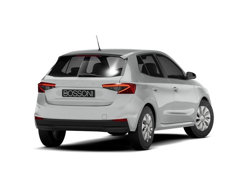 Nuova Skoda Fabia 2026 Argento Utilitaria
