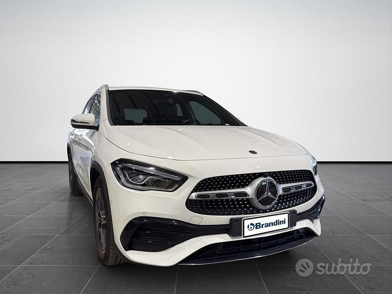 Usata Mercedes GLA200 Premium 150 CV (110 kW) 2023 Bianco SUV