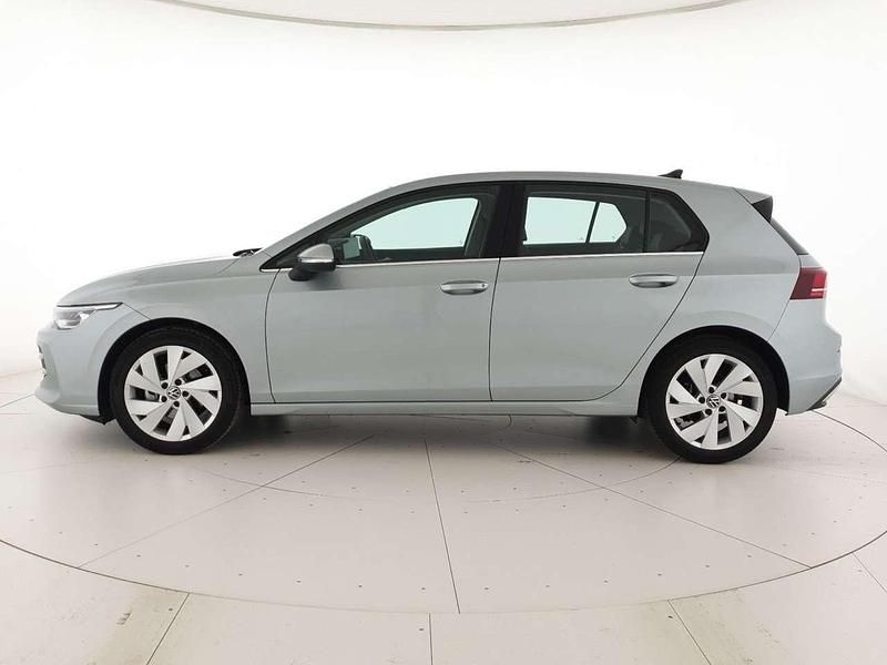 Usata VW Golf VIII Style 150 CV (110 kW) 2025 Dolomite silver metallizzato Berlina