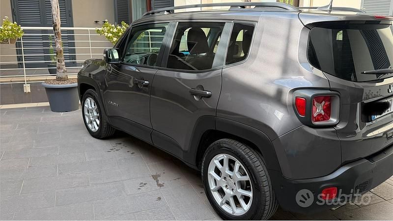 Usata Jeep Renegade 120 CV (88 kW) 2019 Grigio SUV