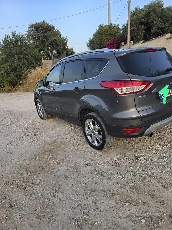 Usata Ford Kuga 140 CV (102 kW) 2014 SUV