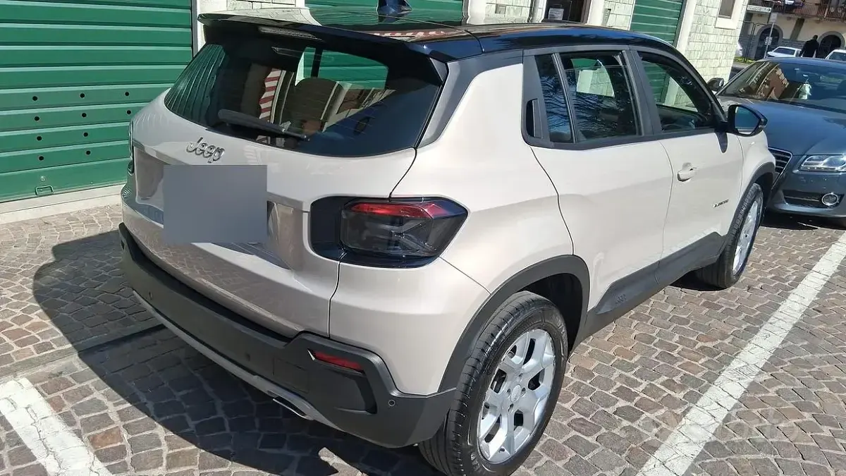 Occasion Jeep Avenger 101 PK (74 kW) 2024 Bruin SUV