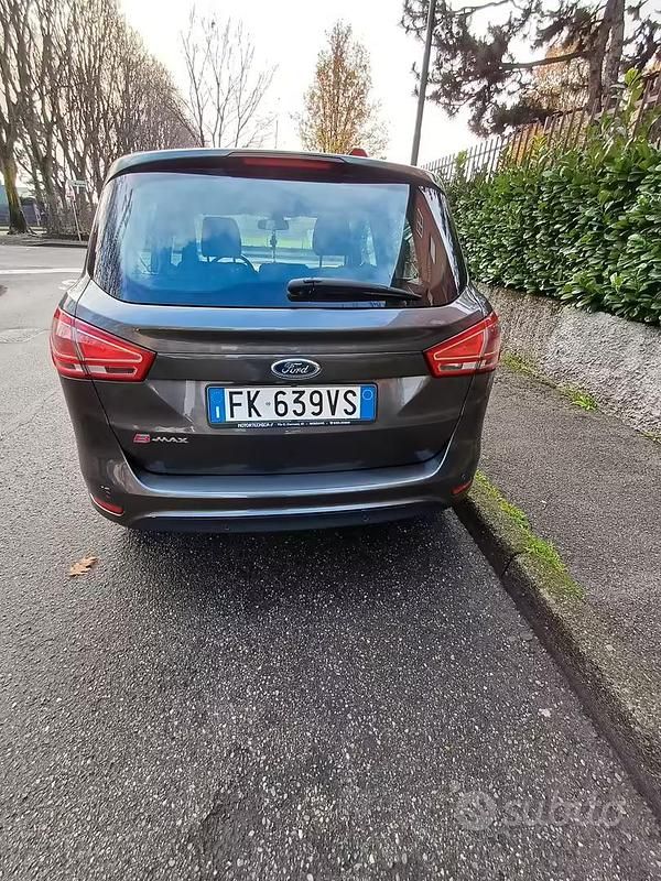 Usata Ford B-MAX 90 CV (66 kW) 2017 Marrone Monovolume