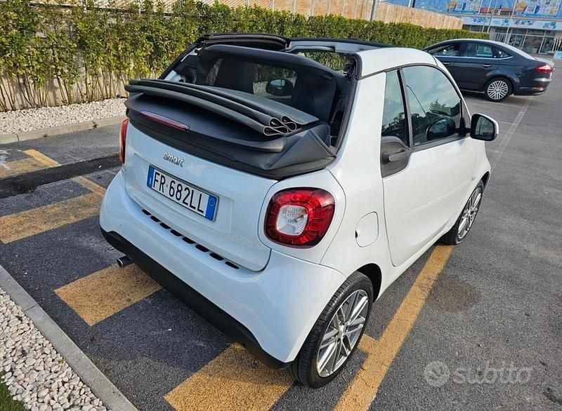 Usata Smart ForTwo Cabrio Prime 90 CV (66 kW) 2018 Bianco Cabrio