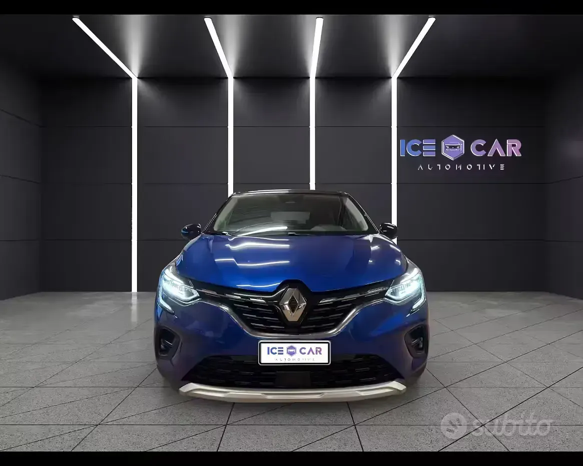 Begagnad Renault Captur Techno 94 HK (69 kW) 2023 Blå SUV