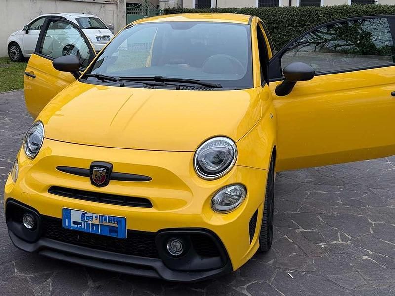 Usata Abarth 595 Competizione 179 CV (131 kW) 2016 Giallo Utilitaria