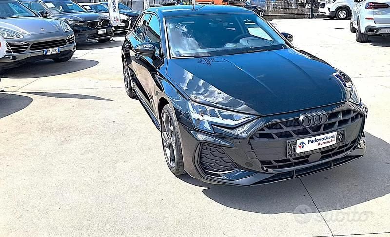 Nuova Audi A3 Comfort 150 CV (110 kW) 2025 Nero Berlina