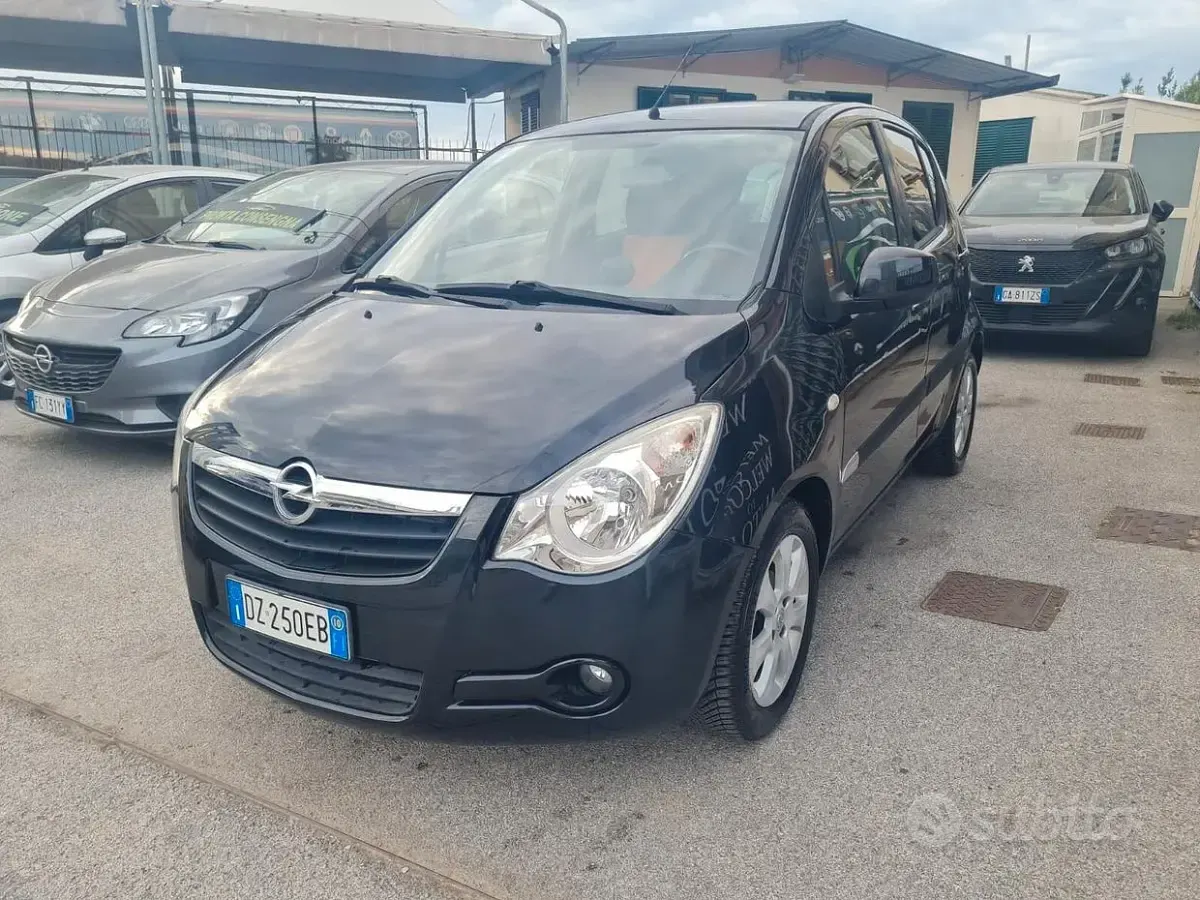 Begagnad Opel Agila Enjoy 86 HK (63 kW) 2010 Svart Halvkombi