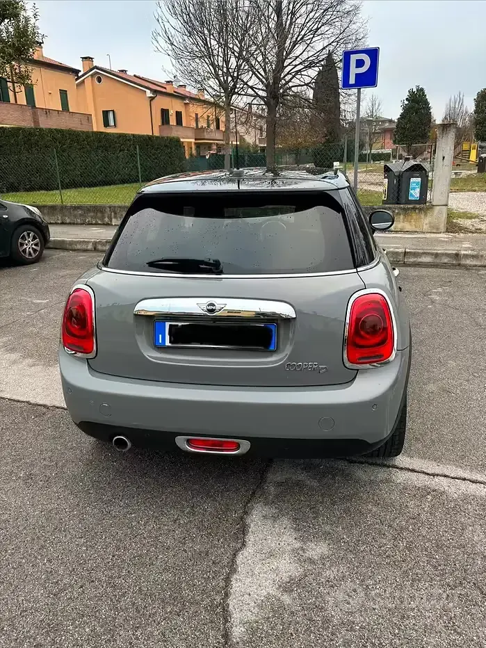 Usata Mini Cooper D 116 CV (85 kW) 2015 Utilitaria