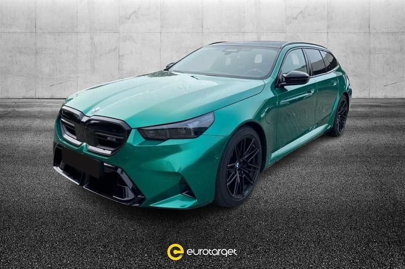 Usata BMW M5 Comfort Edition 727 CV (534 kW) 2025 Verde metallizzato Station wagon