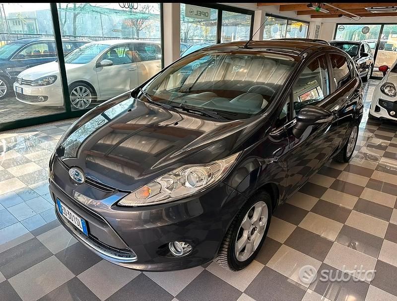 Usata Ford Fiesta Titanium 2010 Berlina