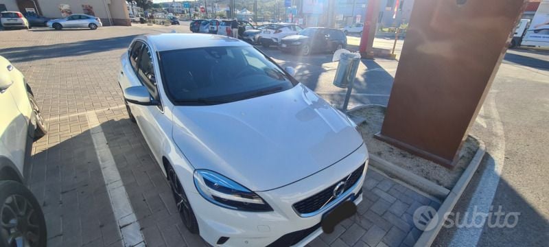 Usata Volvo V40 R-Design 120 CV (88 kW) 2017 Bianco Station wagon