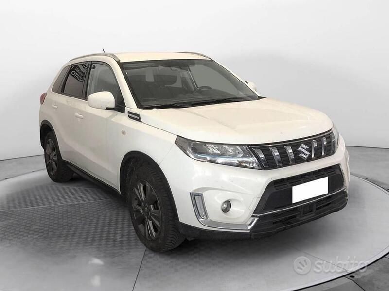 Usata Suzuki Vitara 129 CV (94 kW) 2021 Grigio SUV